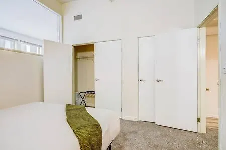 Cozysuites - 2Br With Direct Skybridge Access #1 Indianapolis Esterno foto