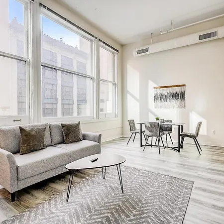 Cozysuites - 2Br With Direct Skybridge Access #1 Indianapolis Esterno foto