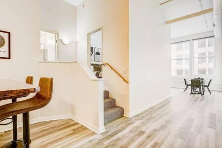 Cozysuites - 2br With Direct Skybridge Access #1 Indianapolis